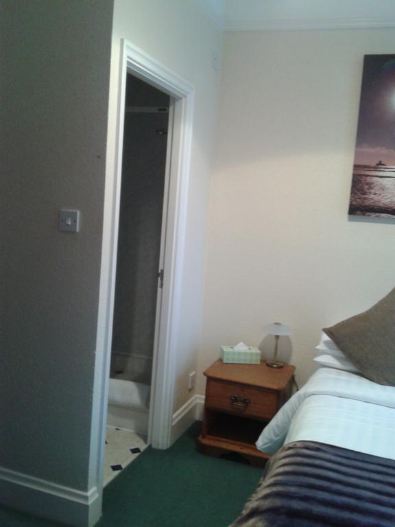 Franklyn Guesthouse Saint Helier Room photo